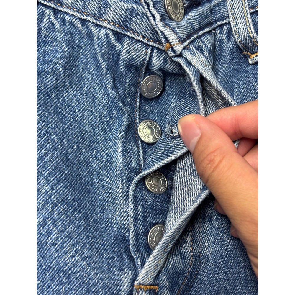 Levis Premium 501 Original Fit Jeans Womens W28 L30 Medium Wash Blue - Picture 2 of 14